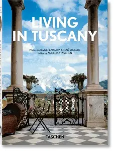 Living in Tuscany (40th Ed.)