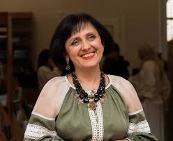 Дара Корній