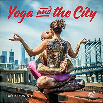 Фото - Yoga and the City