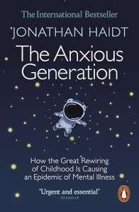 Фото - The Anxious Generation [Paperback]