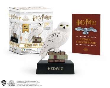 Фото - Harry Potter Kit Hedwig Owl Figurine with Sticker Book